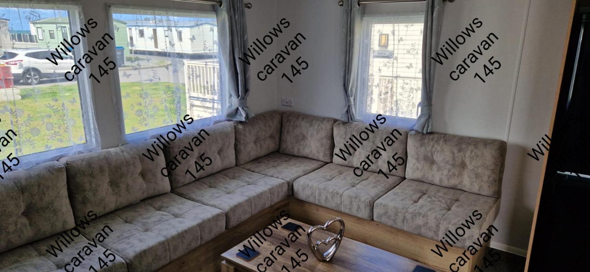 Willows Caravan 145 Llanddwywe Extérieur photo